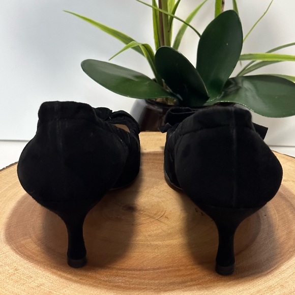 🖤 PRADA Black Suede Pumps with Accent Bow - Size US 8.5 🖤 - Picture 6 of 13